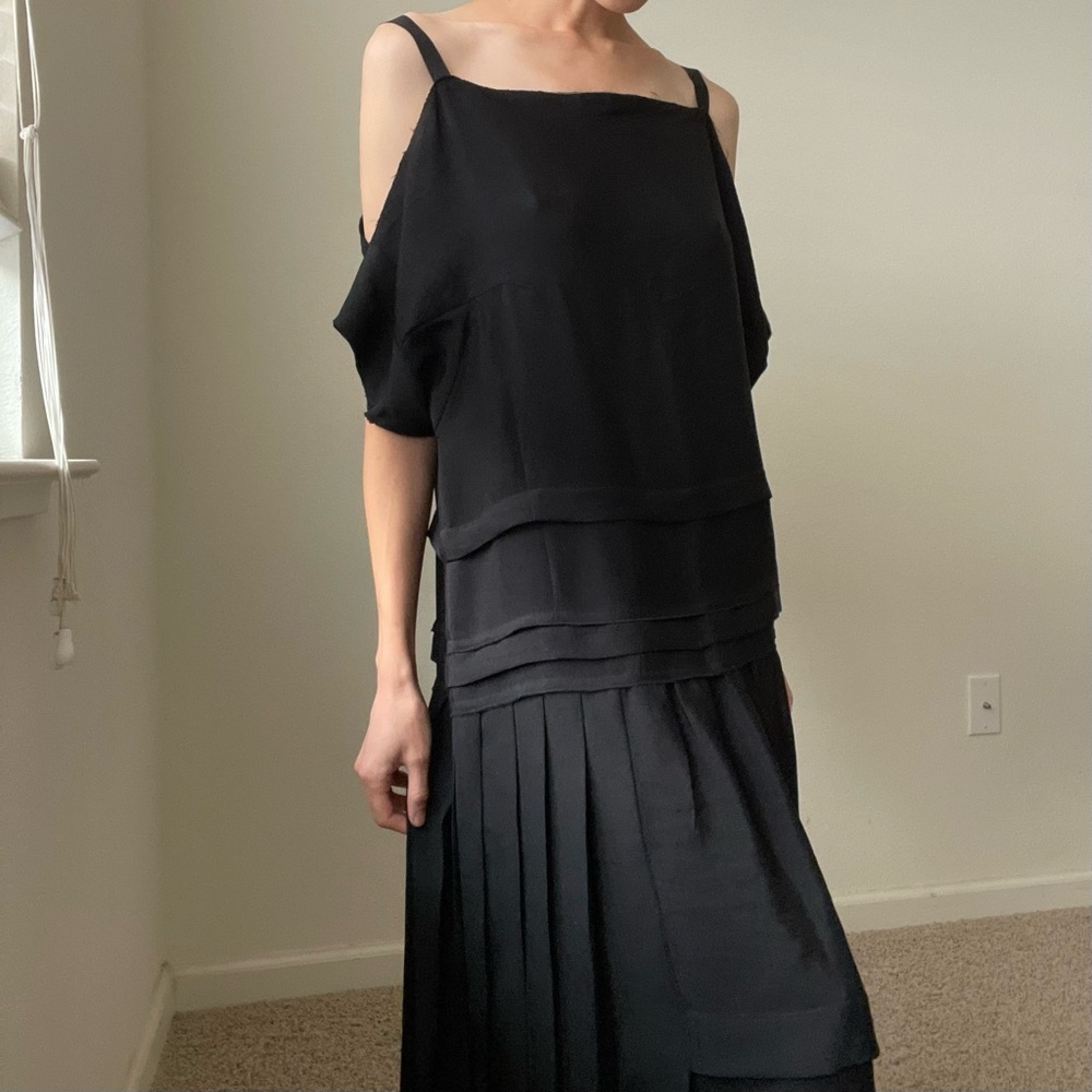 Prada ss 2006 Black Dress Cold Shoulder Drop Waist 20s Runway
